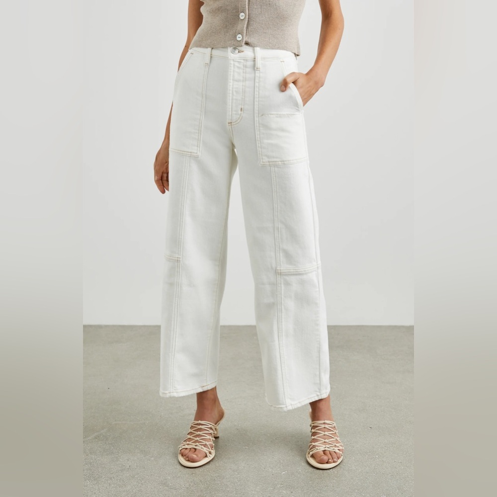 Rails Getty crop utility wide leg

Utility: Vintage Ecru Contrast Stitch